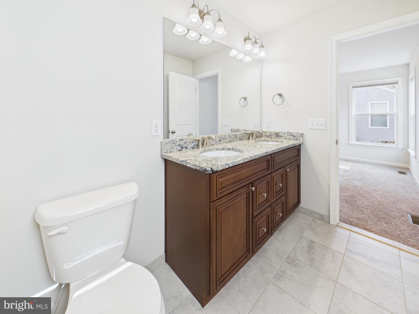 8 Howard Circle photo 19