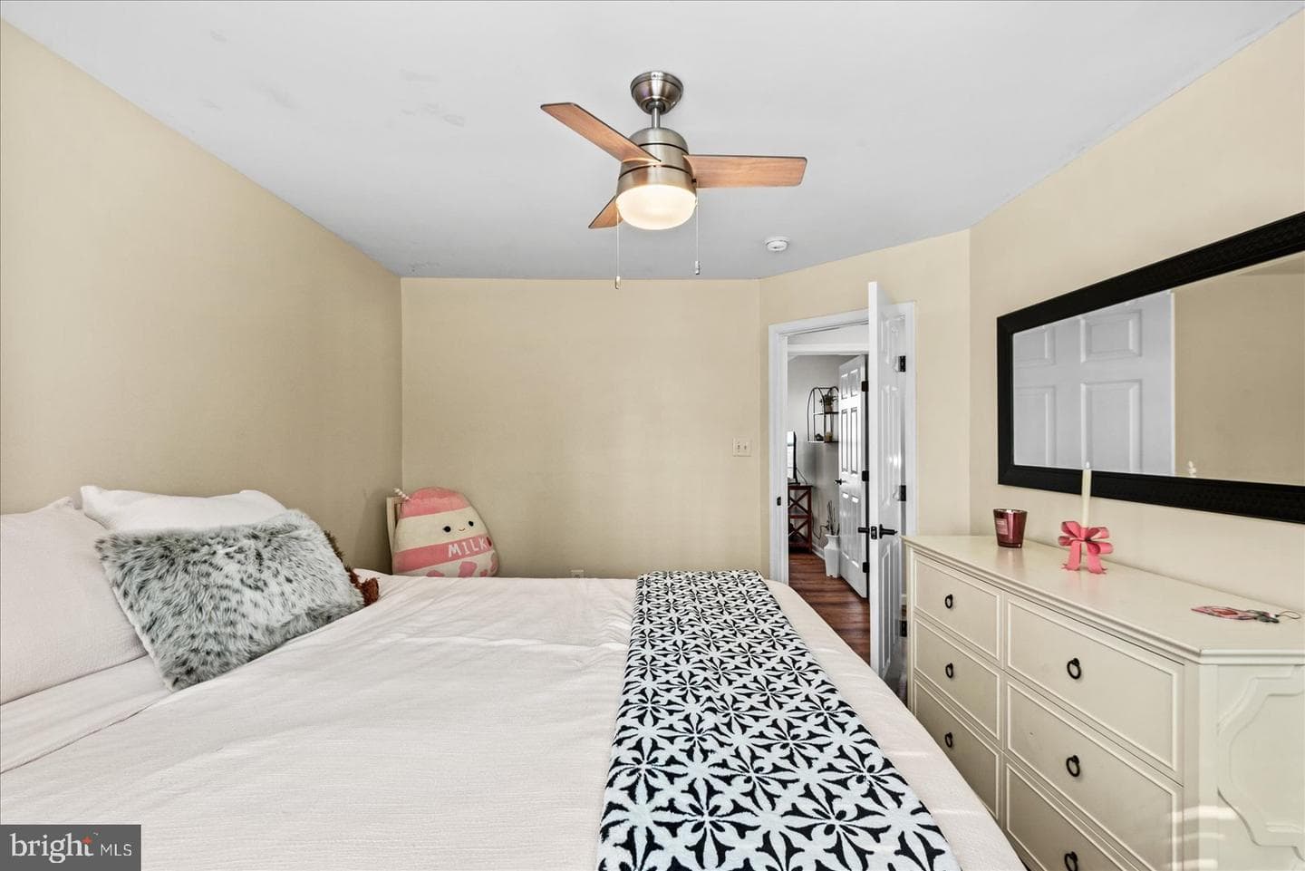 73 Kinross Drive photo 36