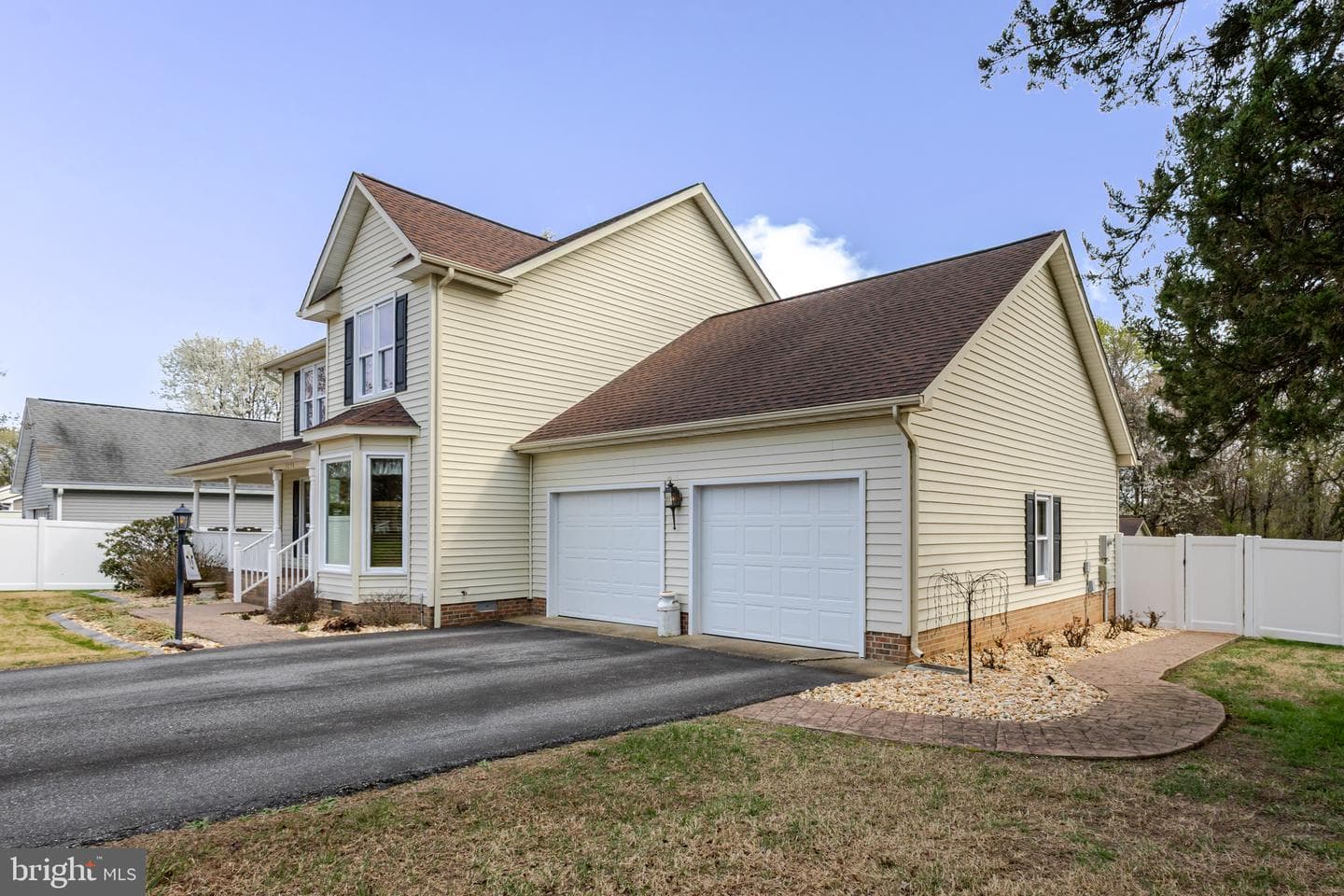 2230 Karen Terrace photo 3