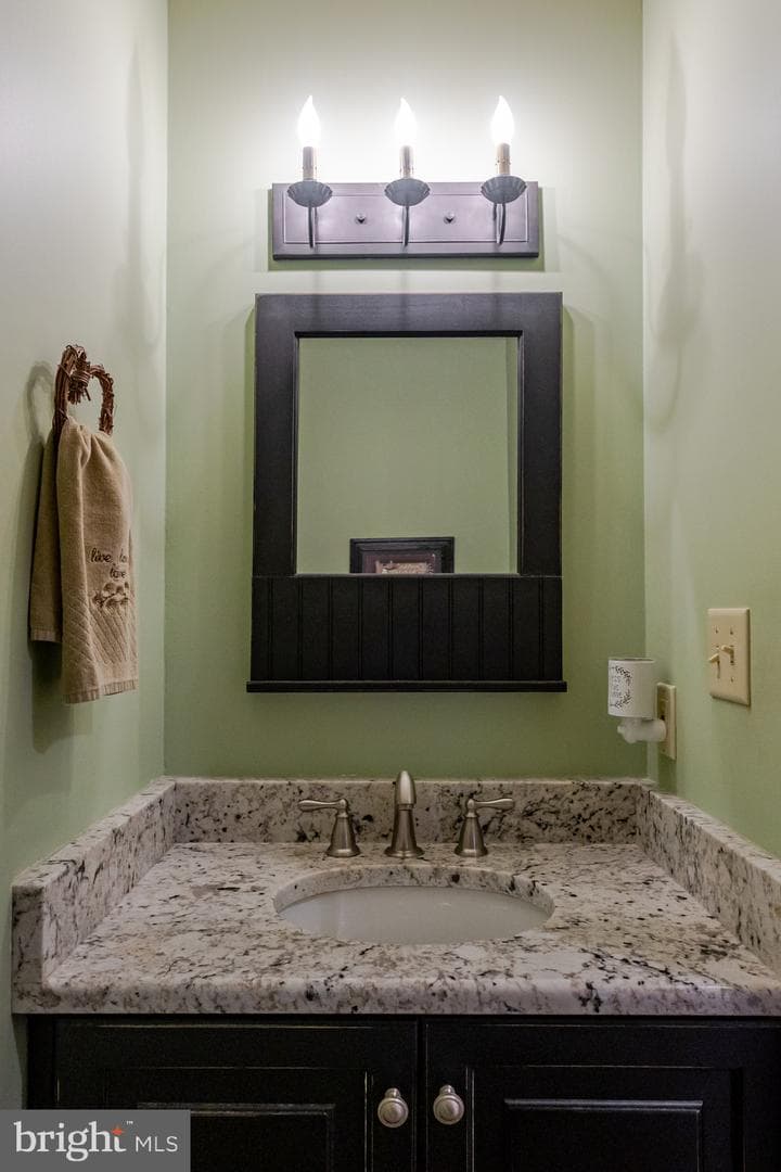 2230 Karen Terrace photo 33