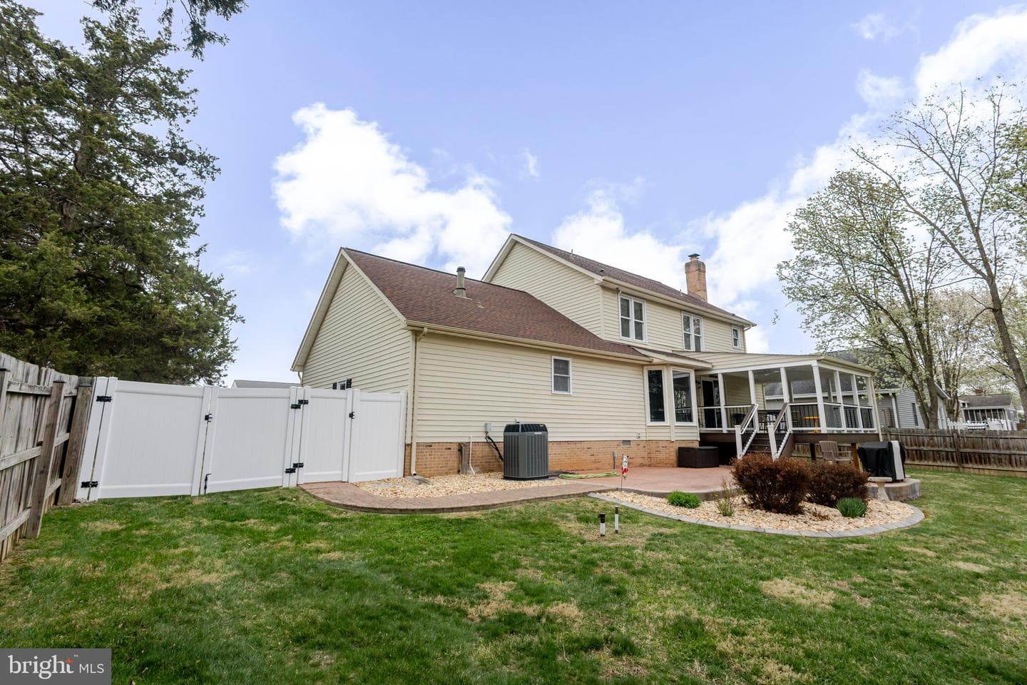 2230 Karen Terrace photo 56