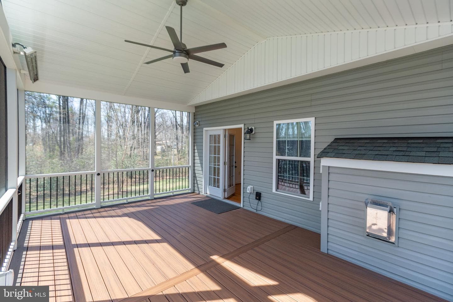 400 Telegraph Road photo 16