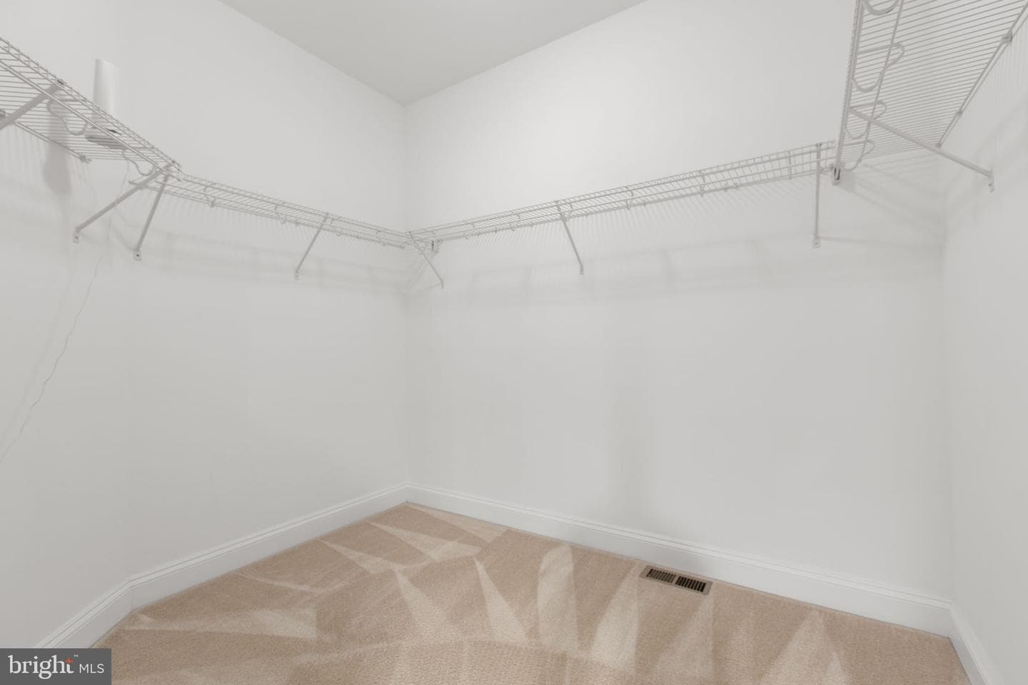 400 Telegraph Road photo 21