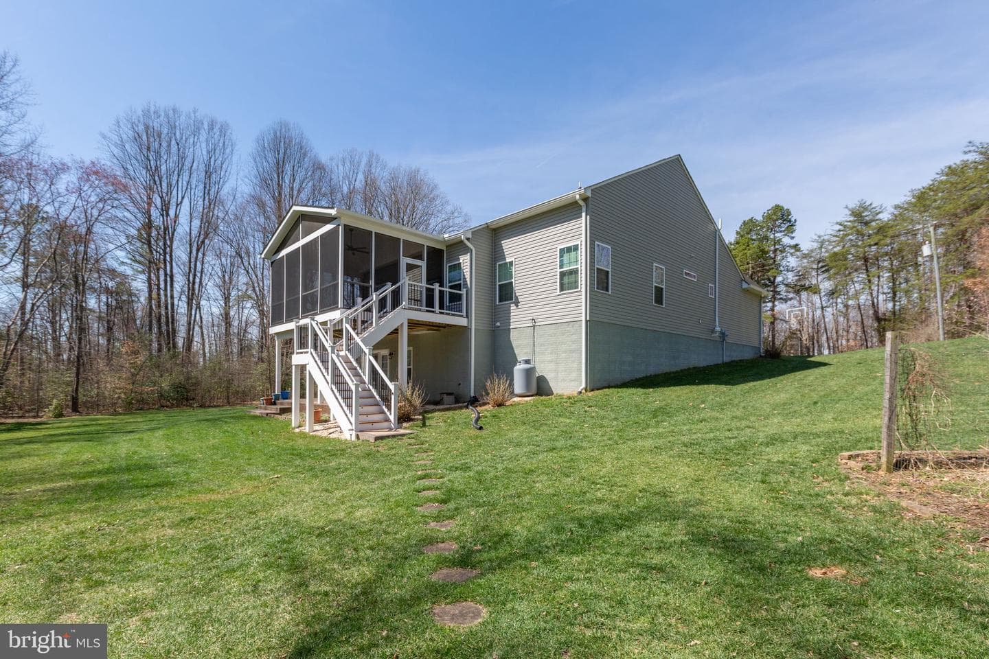 400 Telegraph Road photo 44