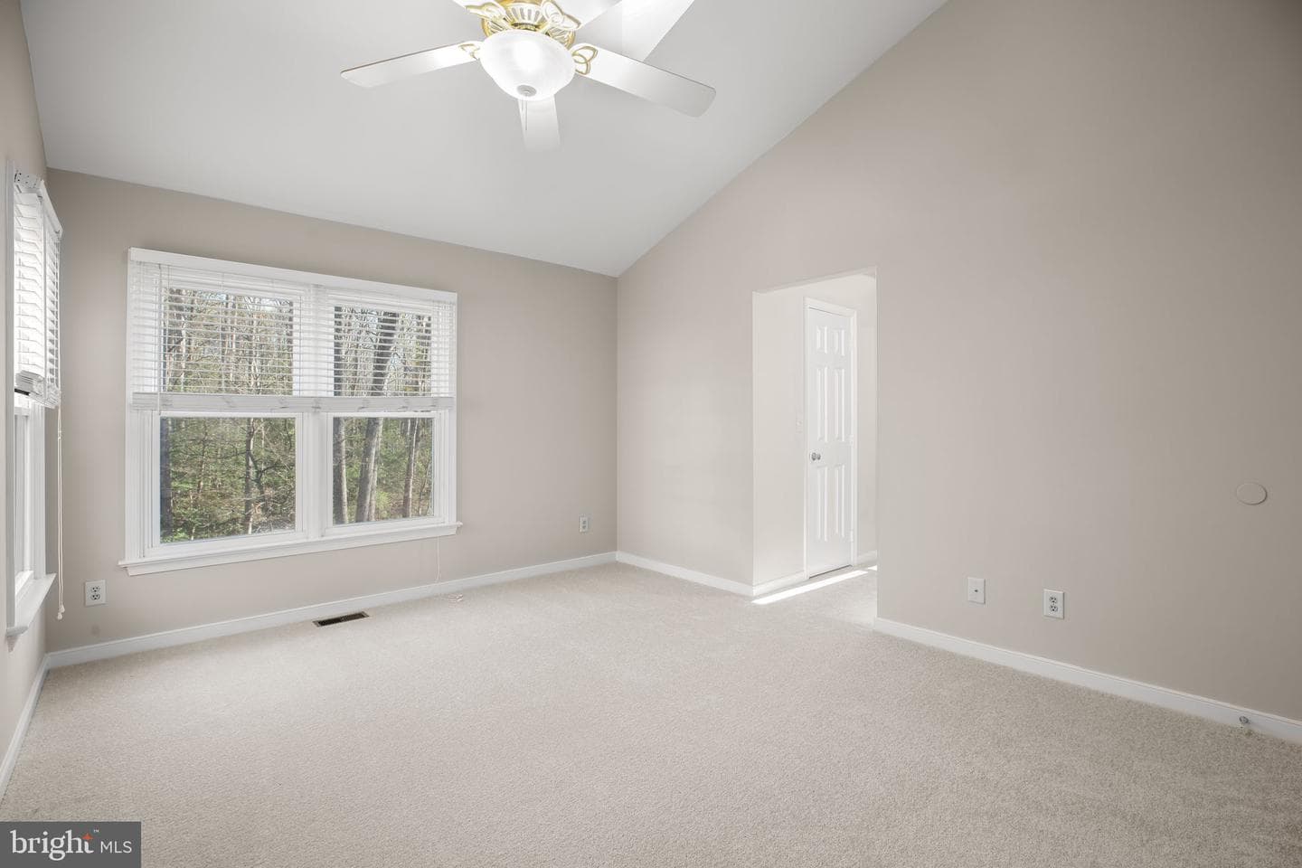 21 Drake Street photo 23