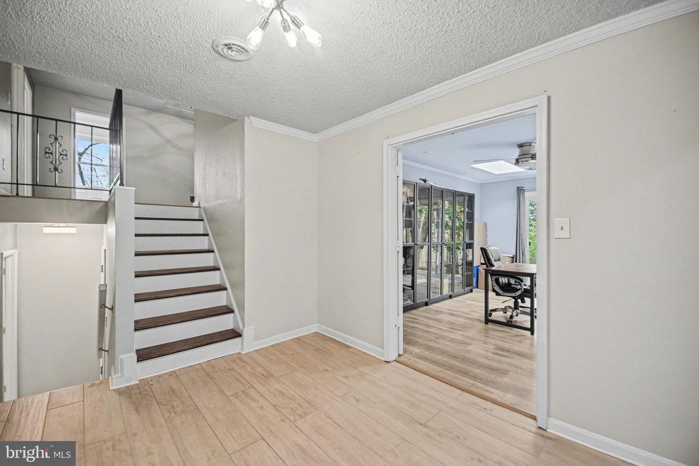 2030 Victoria Drive photo 16