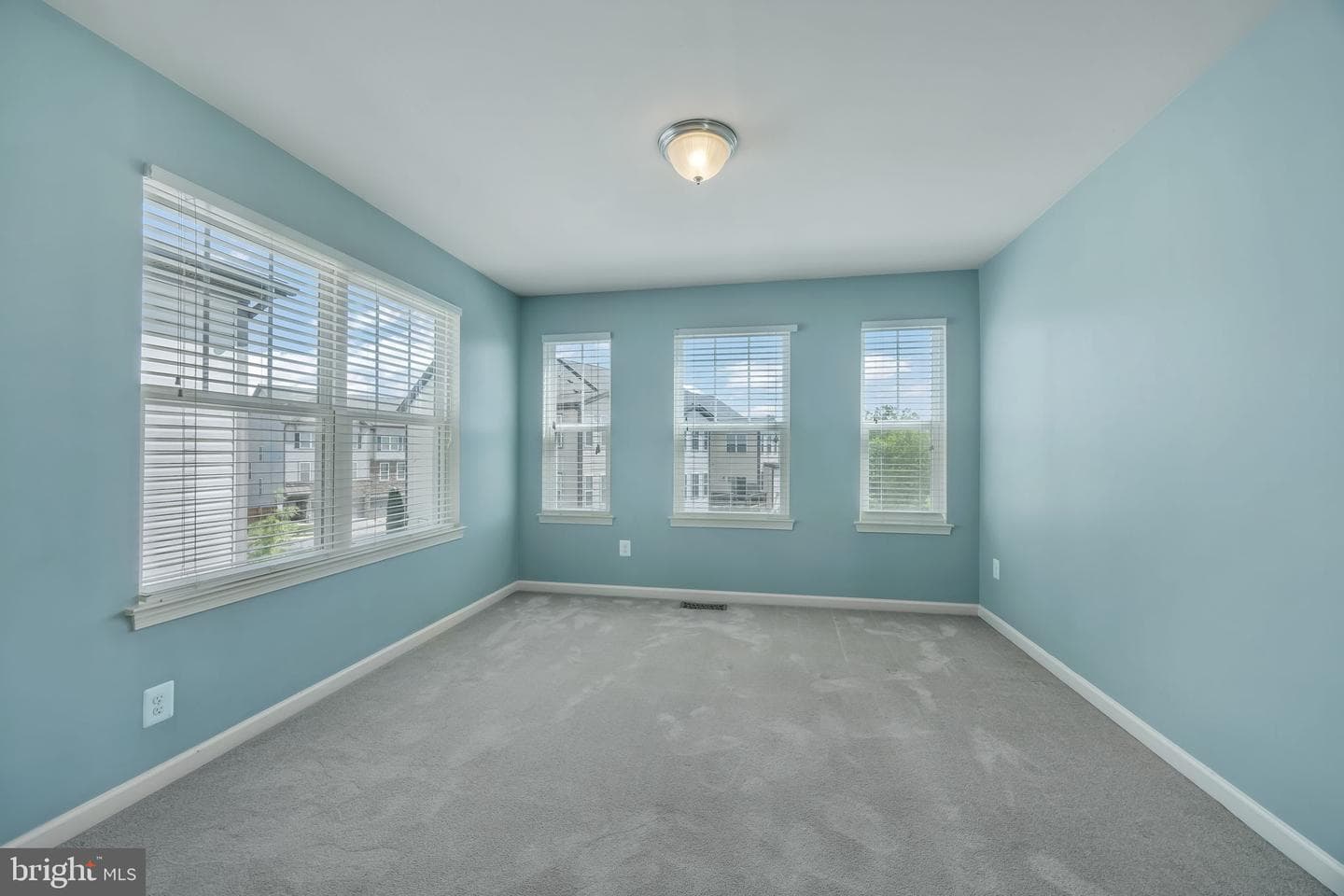 7 Coulter Lane photo 20