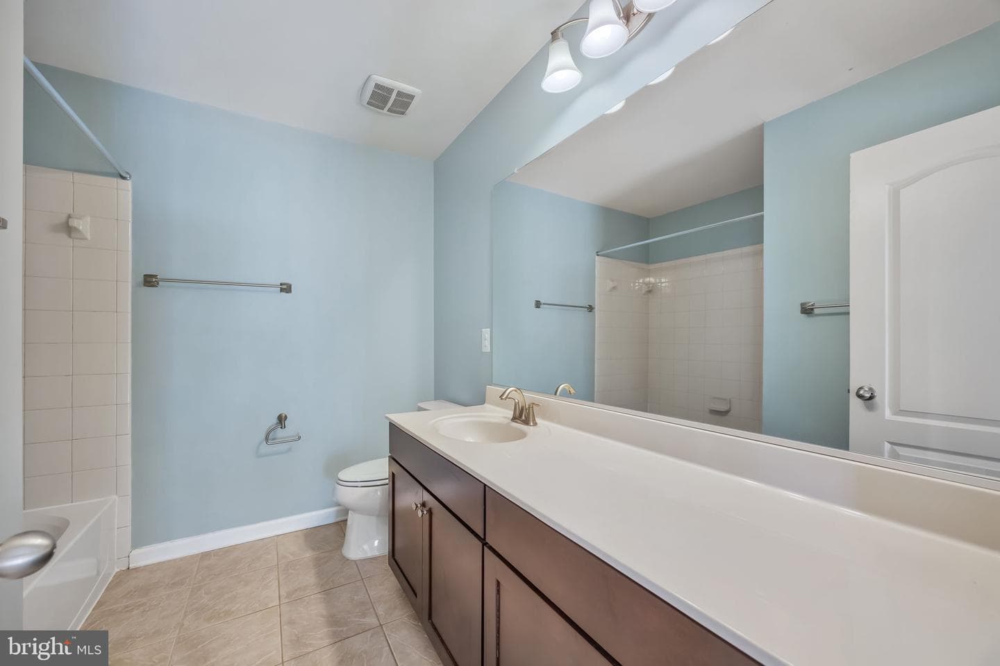 7 Coulter Lane photo 28
