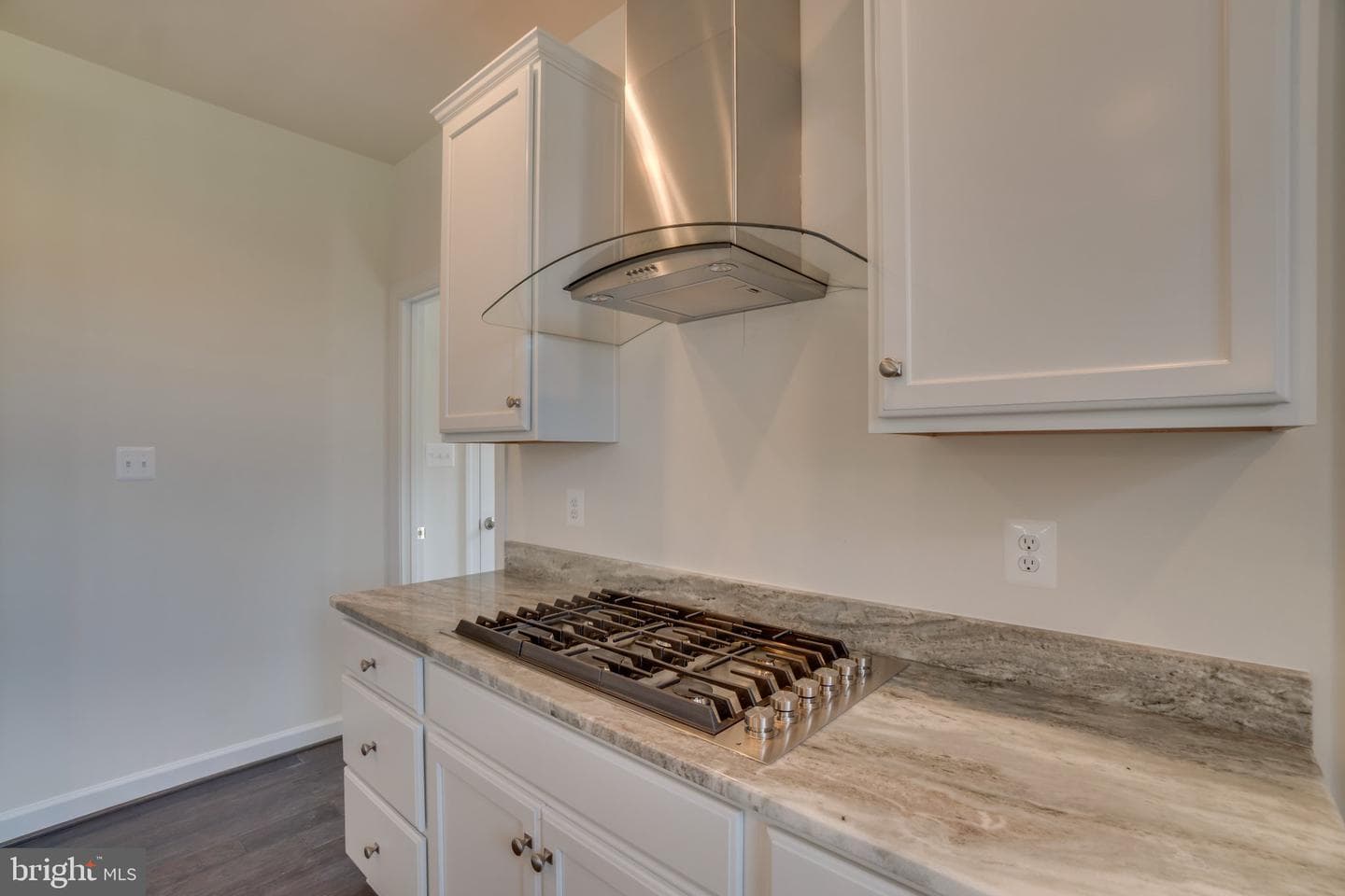499 Joshua Road photo 4