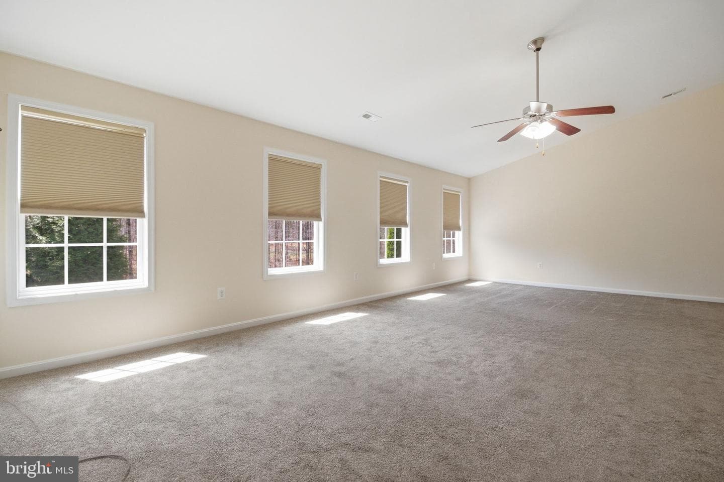 950 Grouse Pointe Drive photo 27