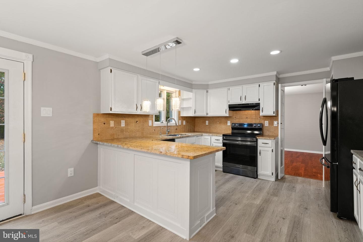 19 Windrush Court photo 17