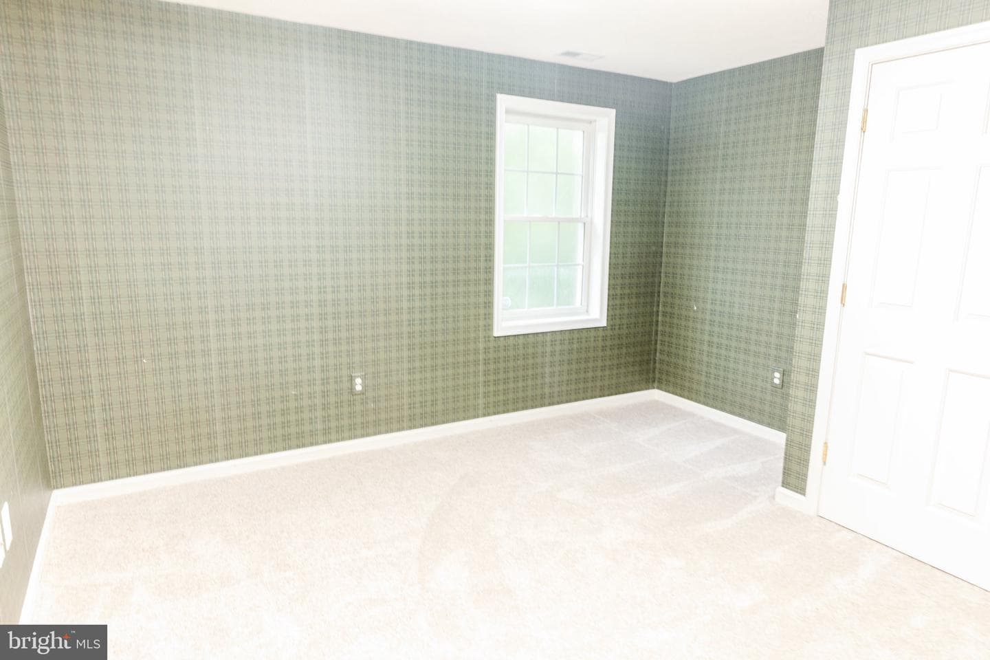 73 Village Grove Road photo 30