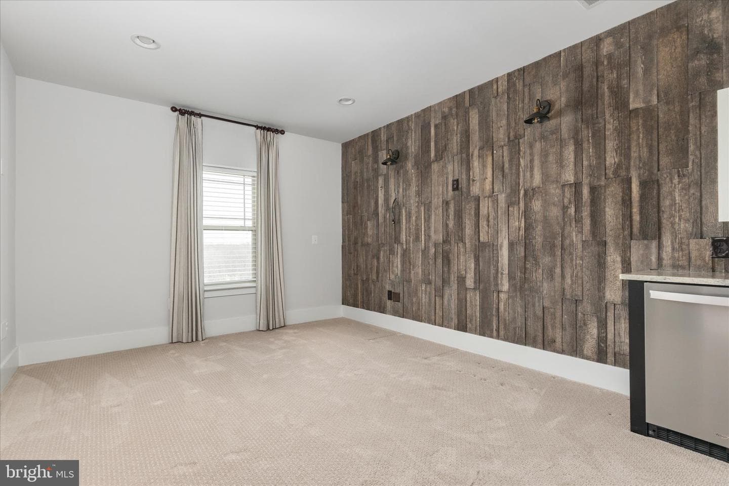 515 Sourwood Court photo 57