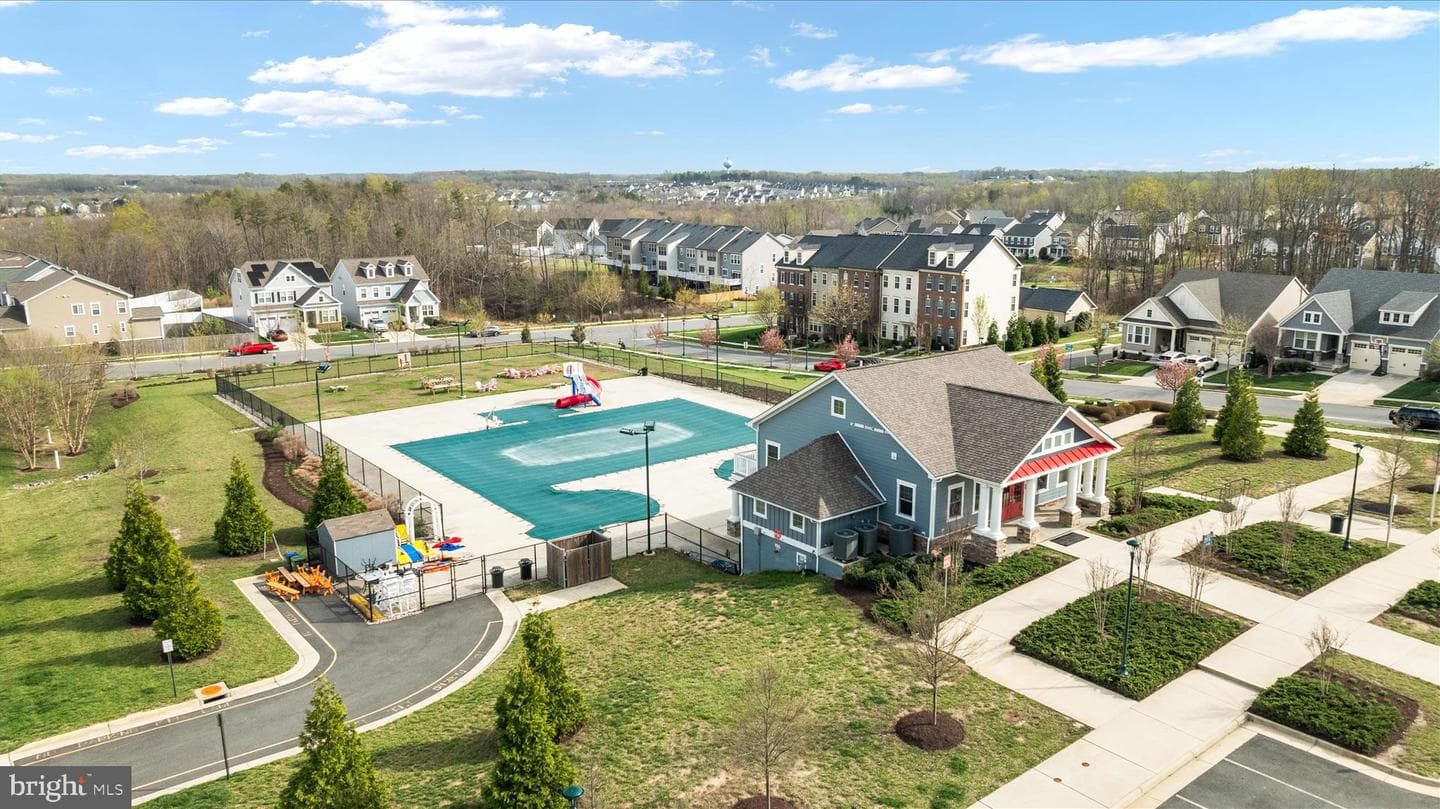 515 Sourwood Court photo 84