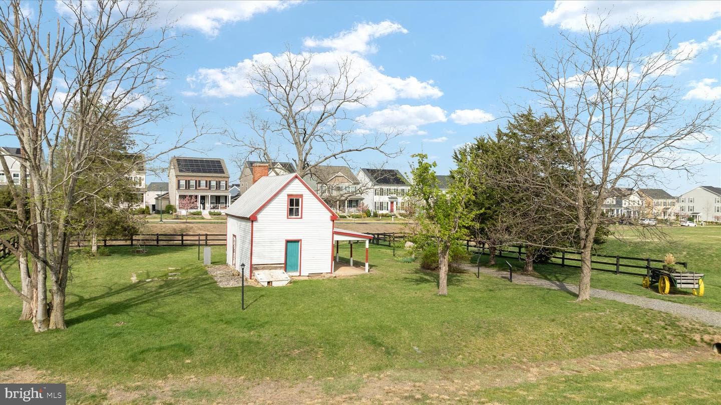 515 Sourwood Court photo 92