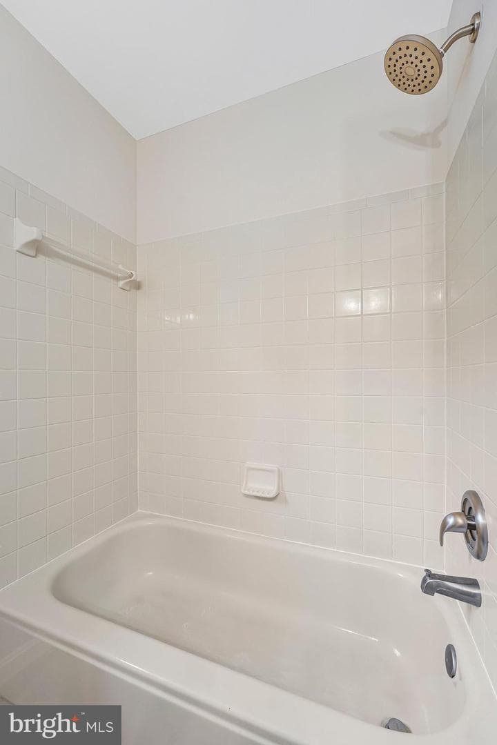 119 Marchant Drive photo 28