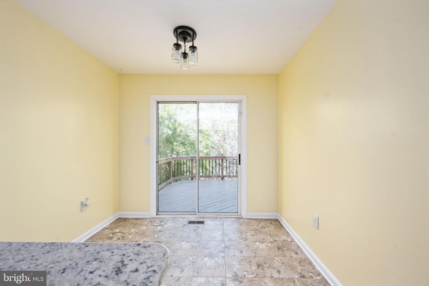 207 Knollwood Court photo 18