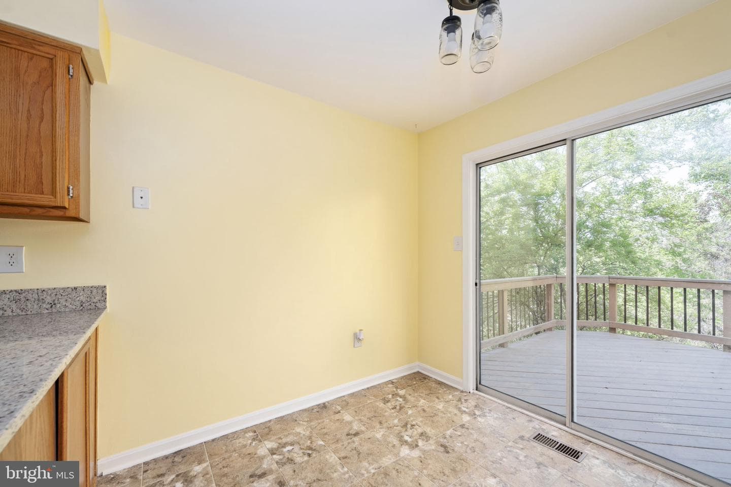 207 Knollwood Court photo 19