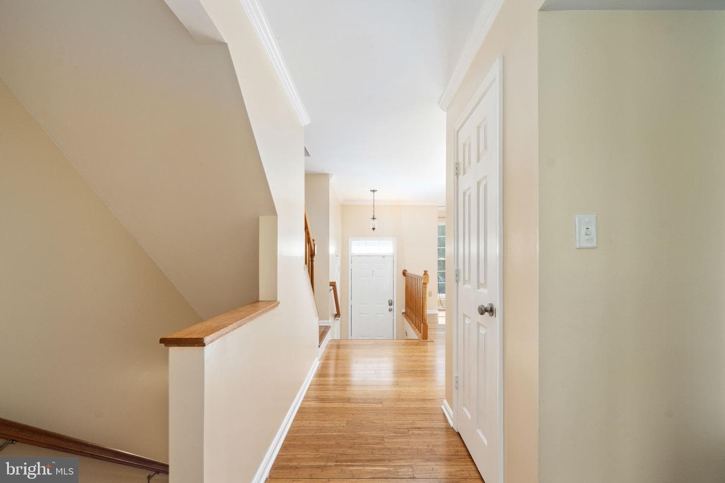 207 Knollwood Court photo 9