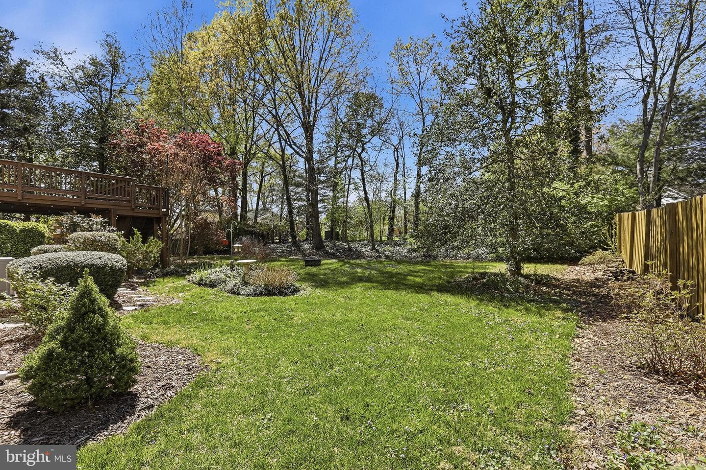 6 Lord Fairfax Drive photo 39