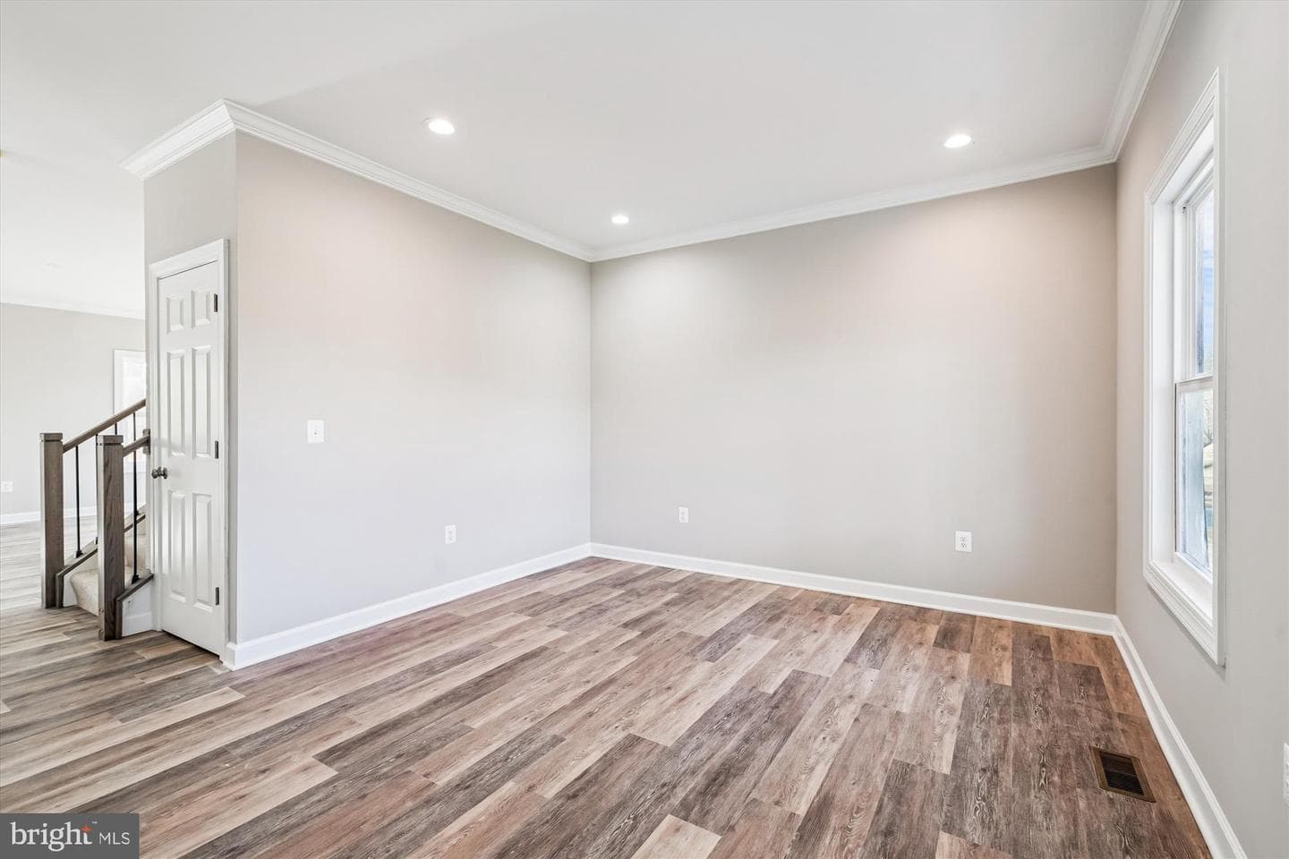 292 Colebrook Road photo 4
