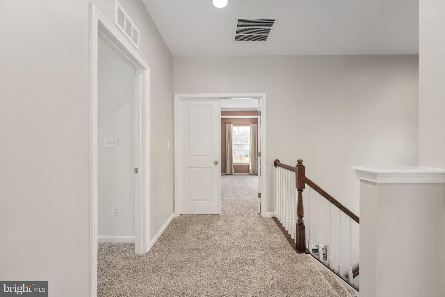 960 Coastal Avenue photo 39