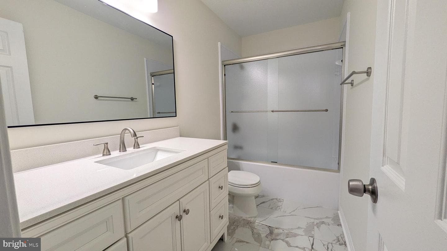 205 Admiral Cove photo 23
