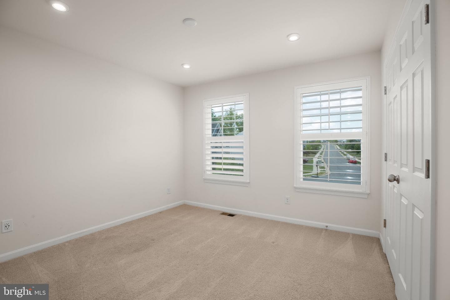 316 Arboretum Lane photo 22