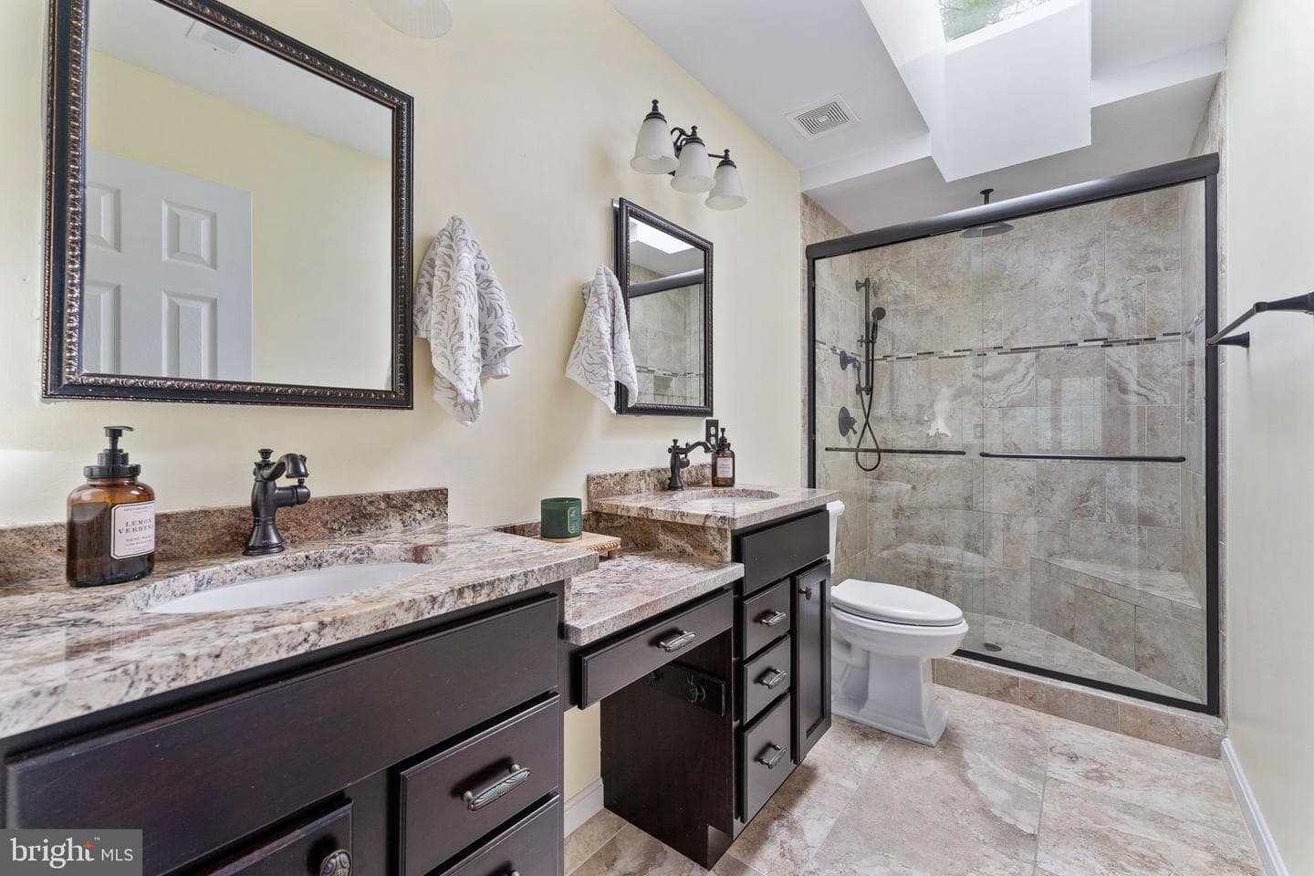 23 Evanshire Drive photo 64