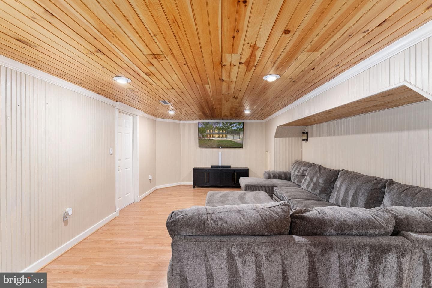 23 Evanshire Drive photo 98