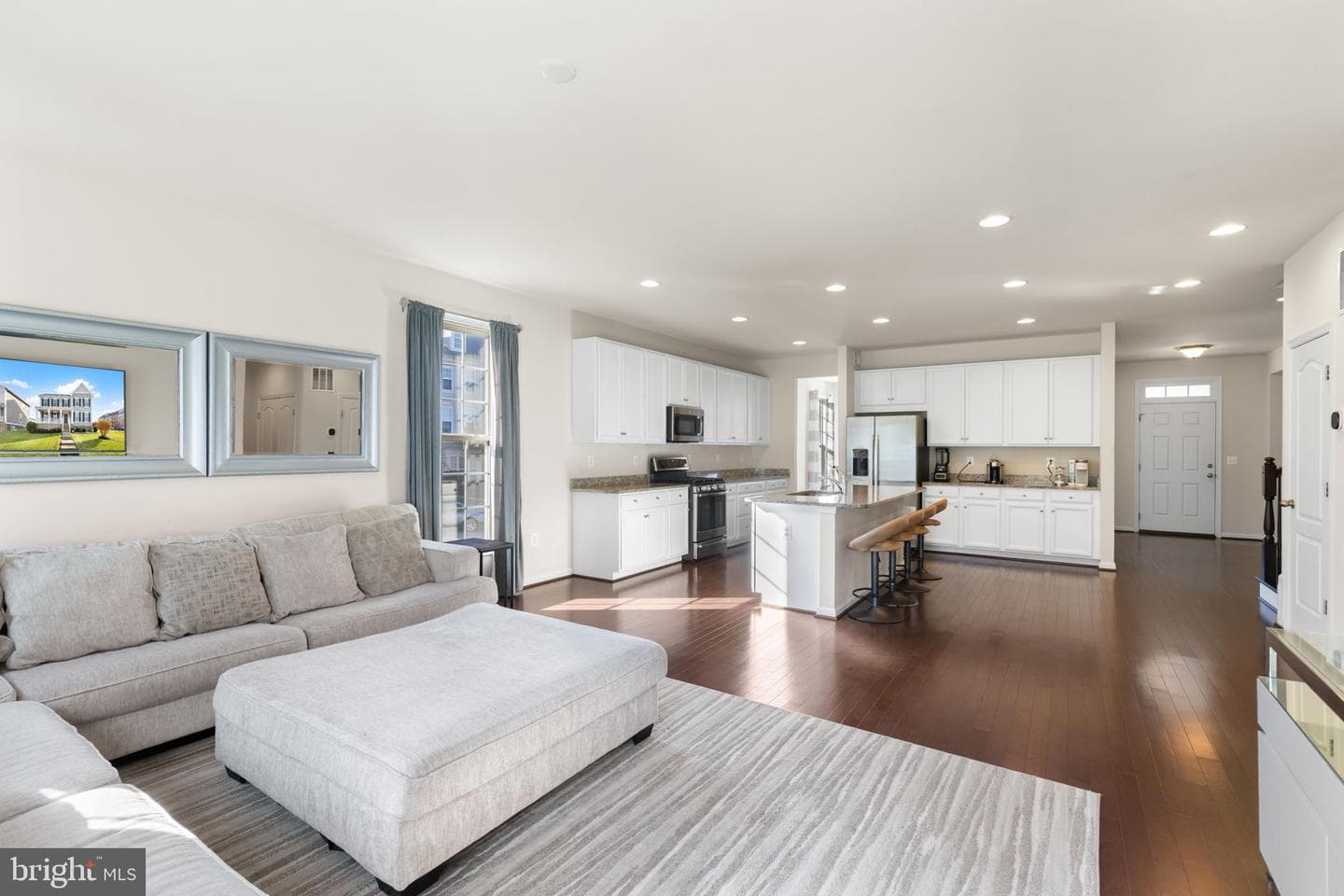 220 Almond Drive photo 12