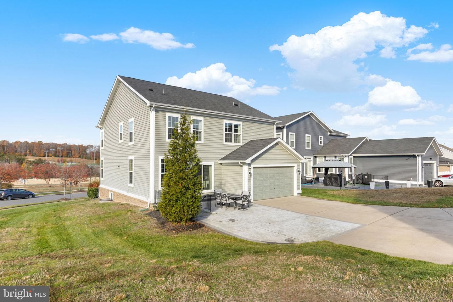 220 Almond Drive photo 32