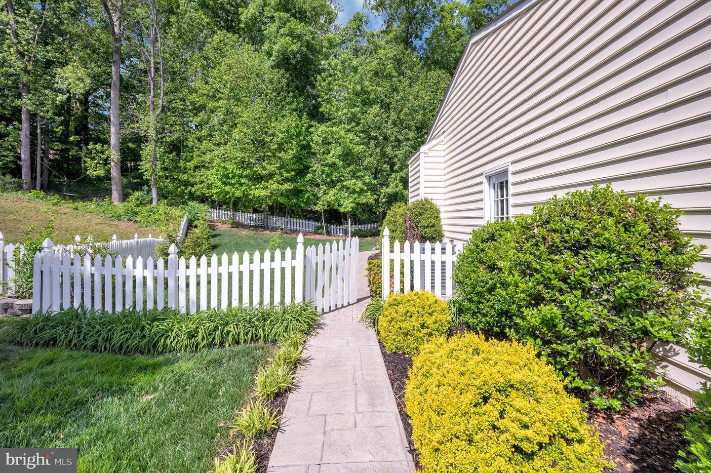6 Glen Allen Court photo 56