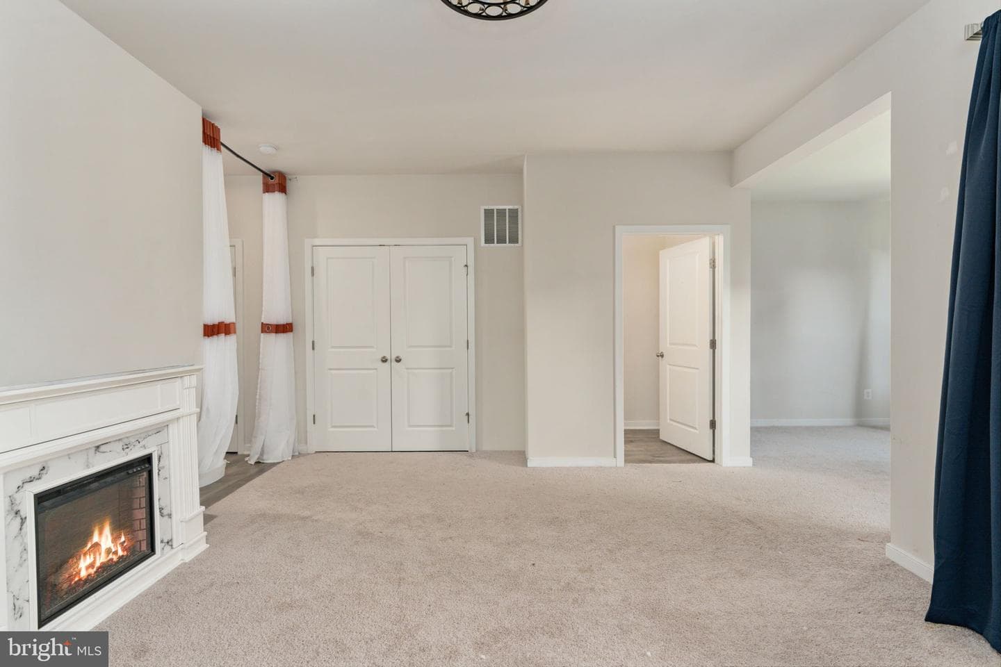 424 Honeyberry Lane photo 10