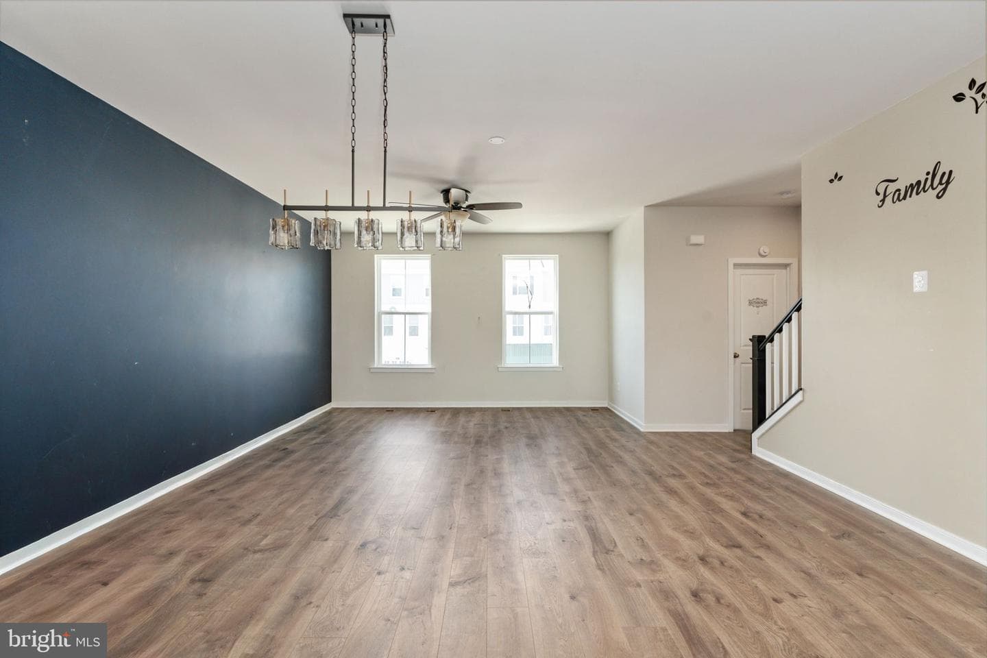 424 Honeyberry Lane photo 18