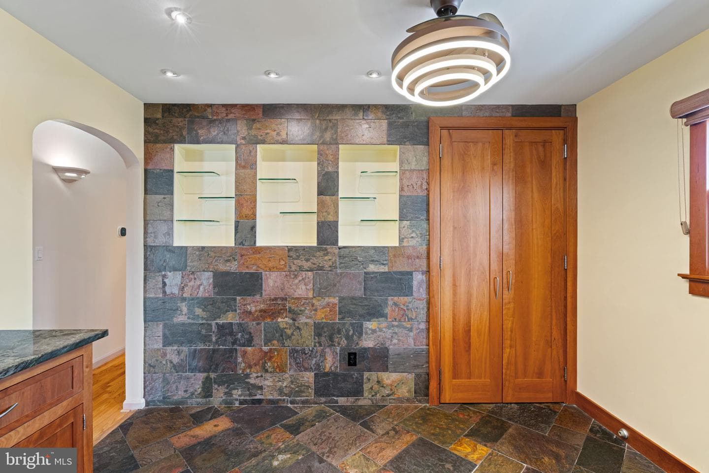 910 Carol Lane photo 12