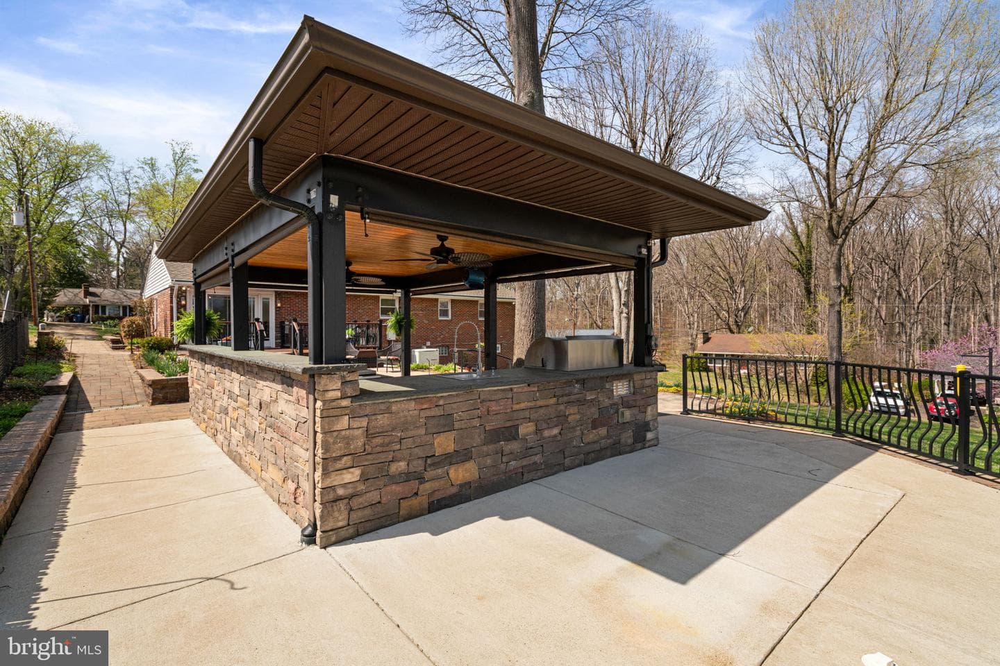 910 Carol Lane photo 52