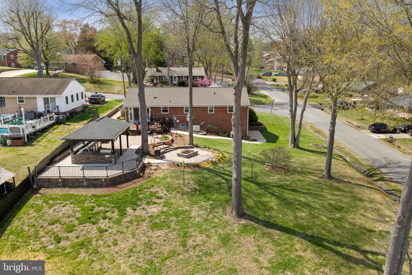 910 Carol Lane photo 57