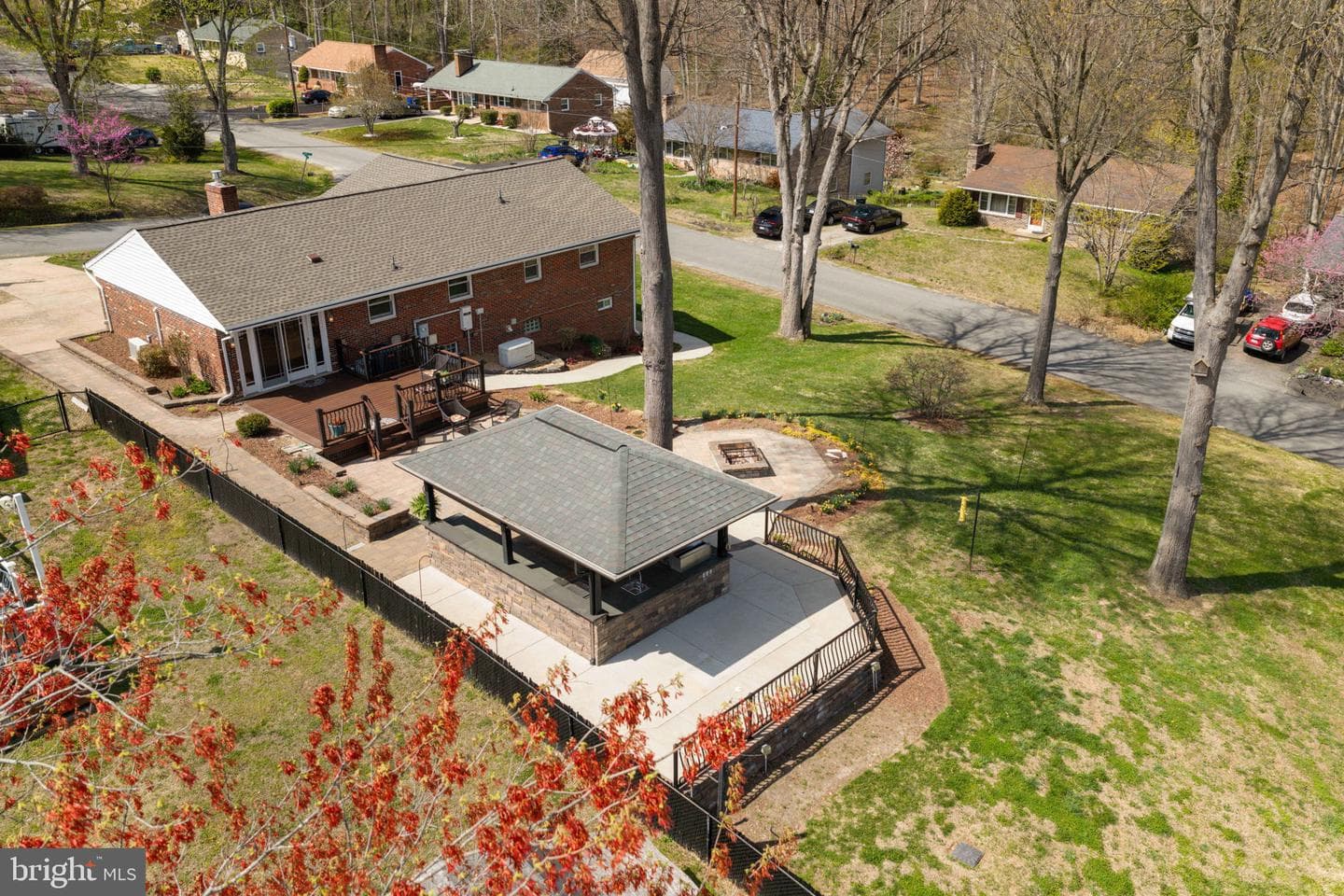 910 Carol Lane photo 62