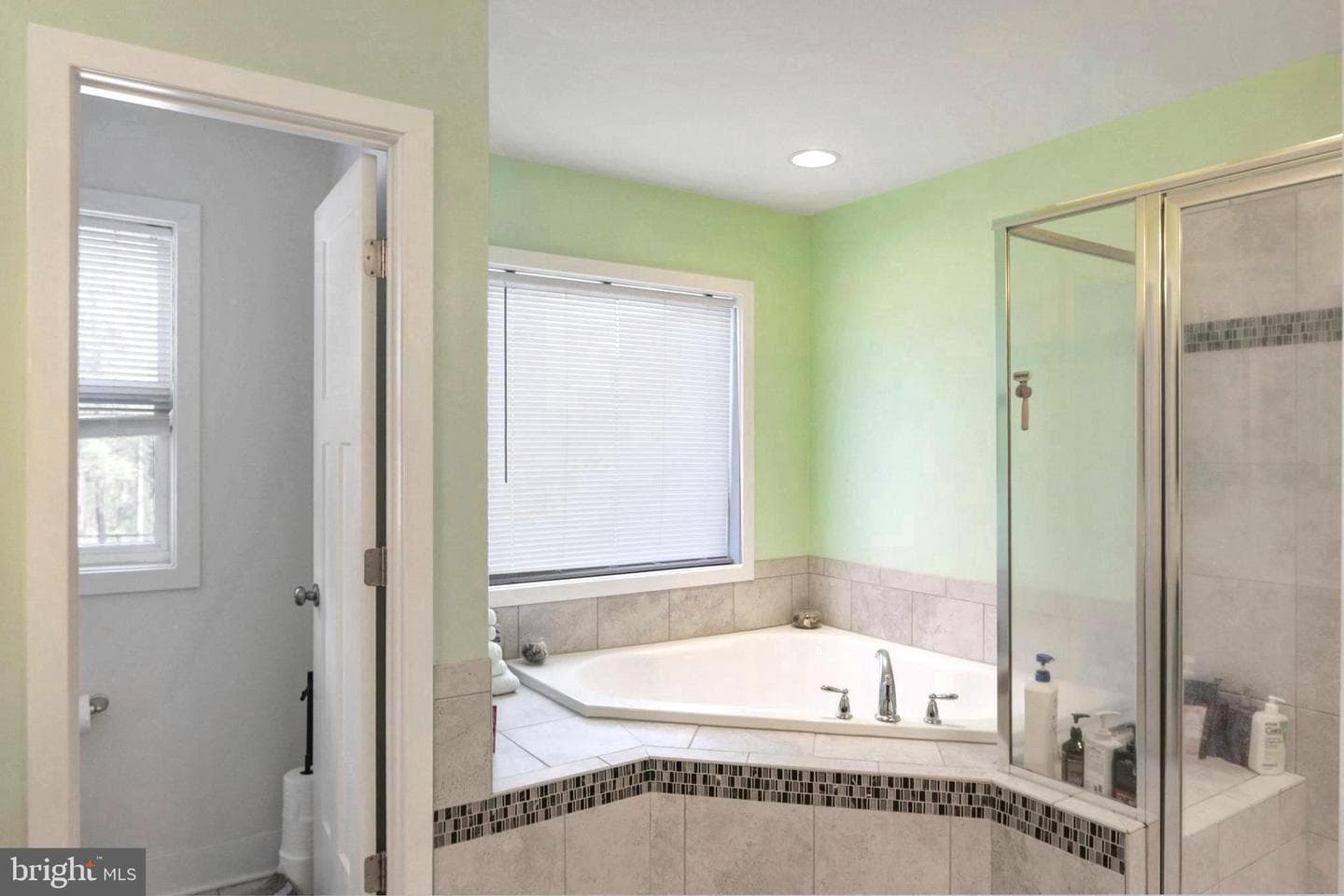 114 Bennington Way photo 30