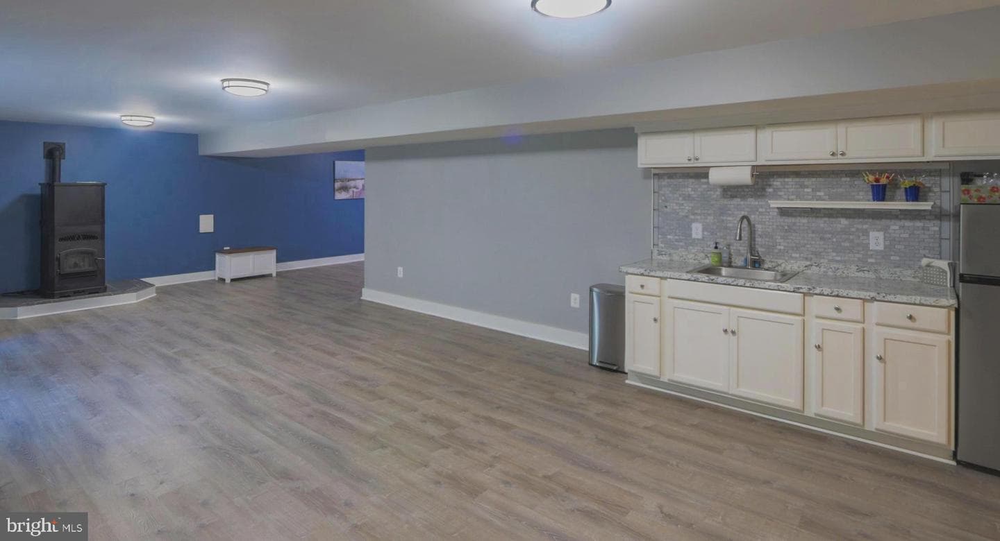 114 Bennington Way photo 39