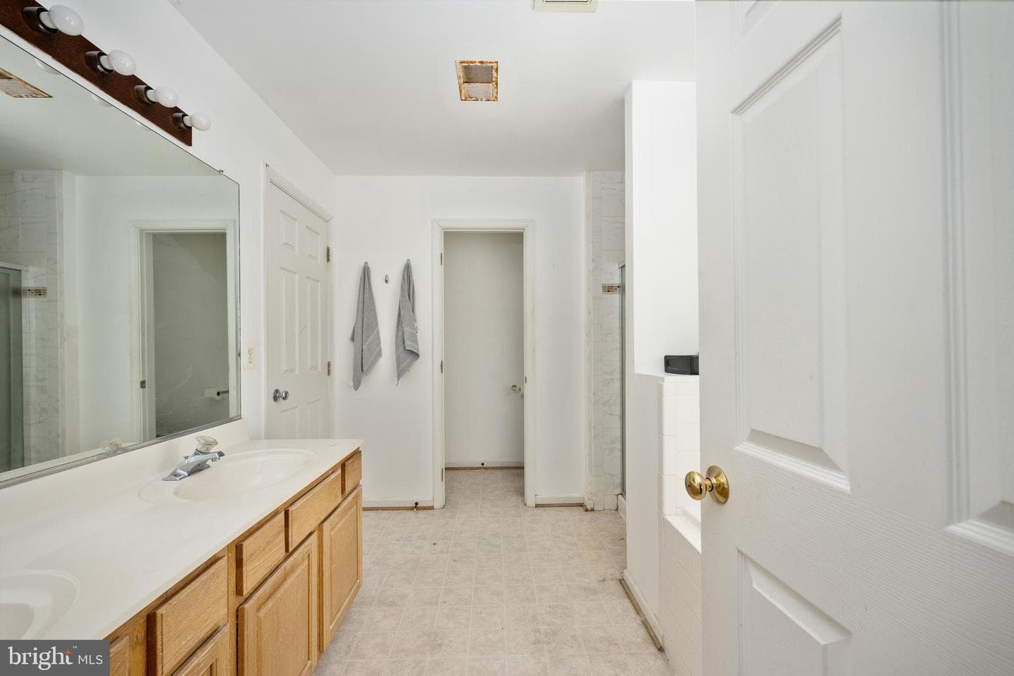 18 Indian Wood Lane photo 30
