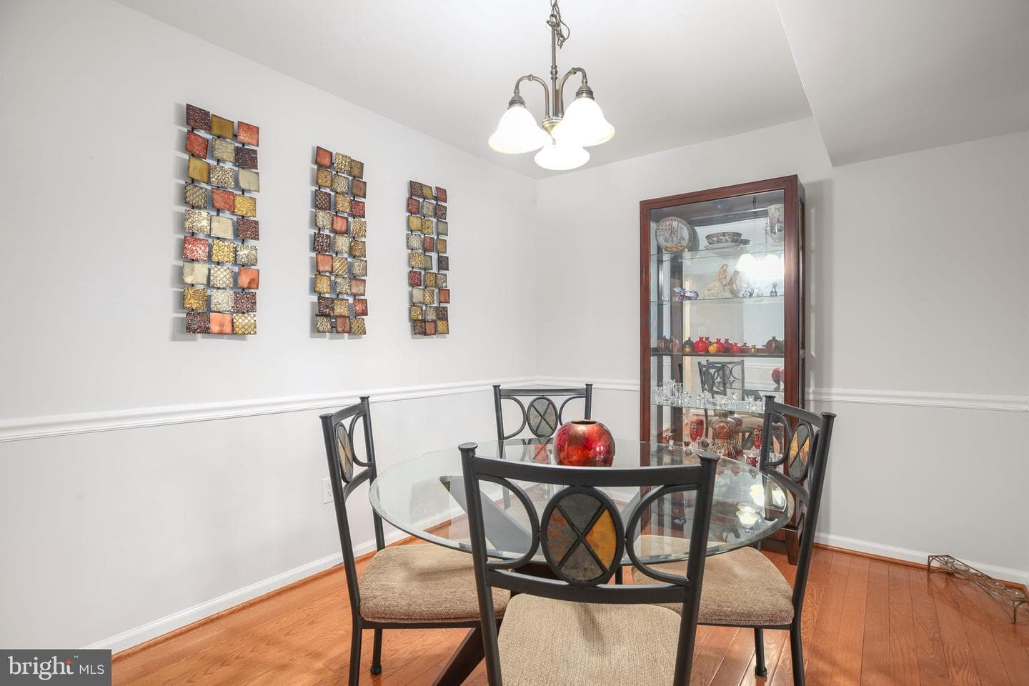 1109 Thomas Jefferson Place photo 10