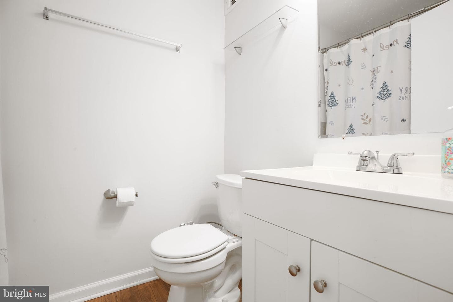 1109 Thomas Jefferson Place photo 23