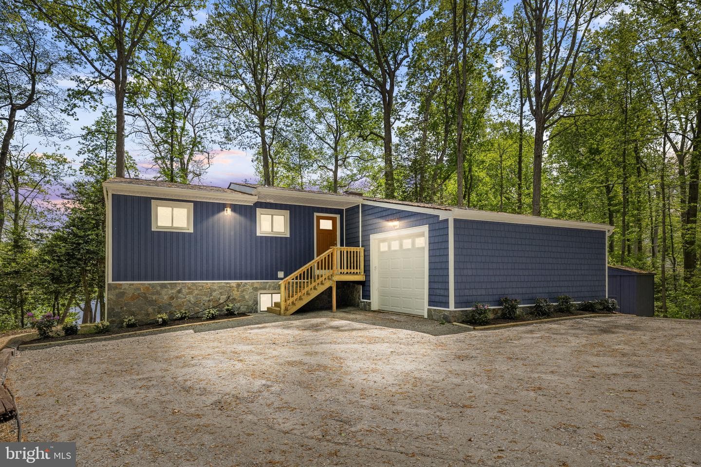 1070 Lakeview Dr photo 23