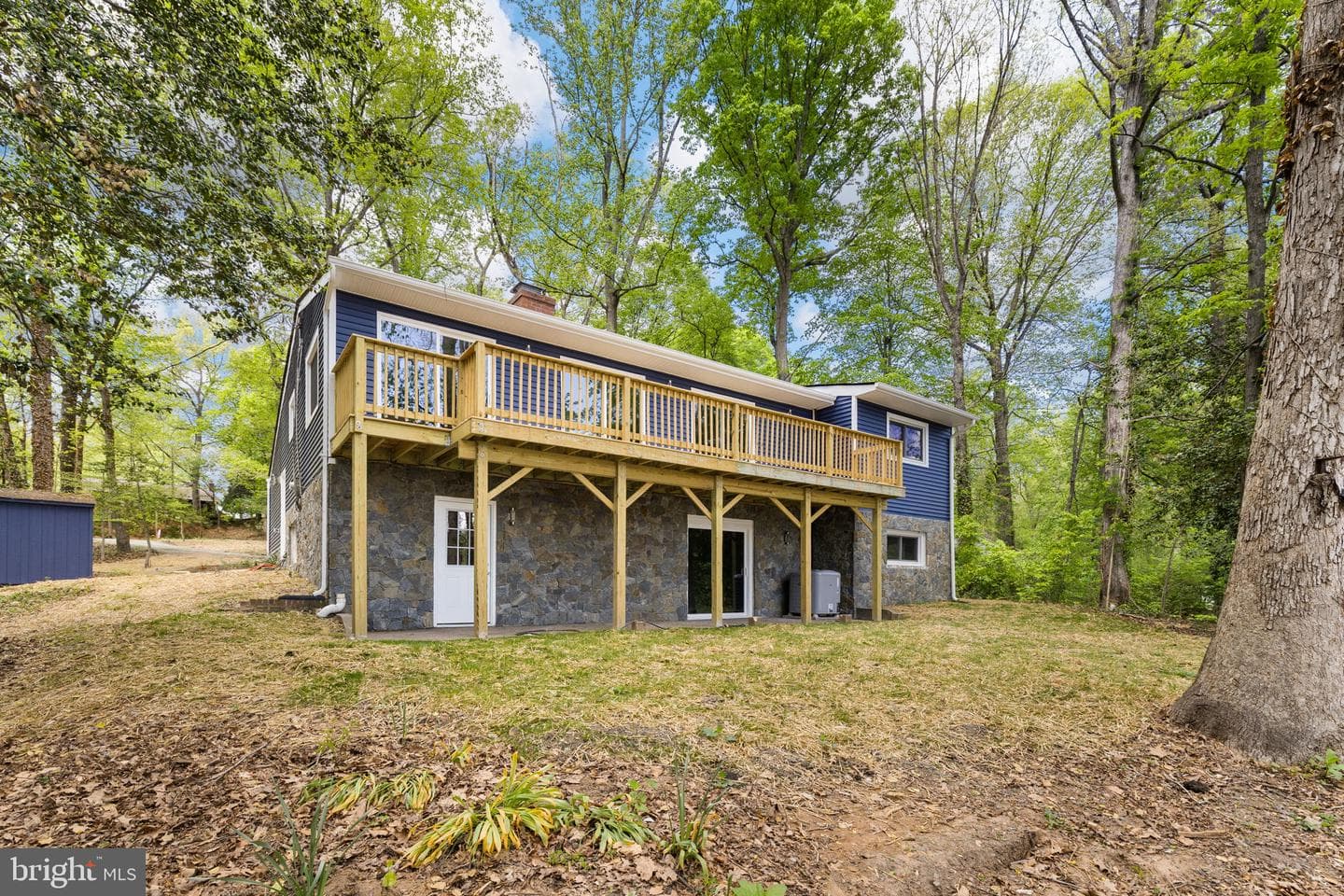 1070 Lakeview Dr photo 26