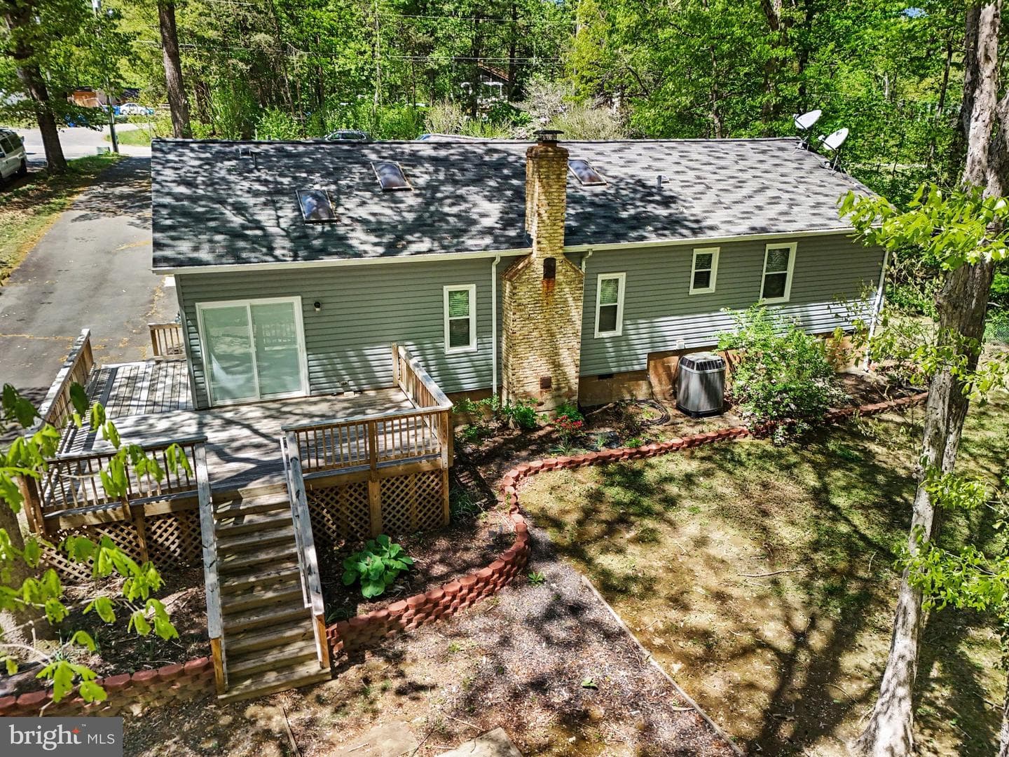 64 Hillcrest Drive photo 30