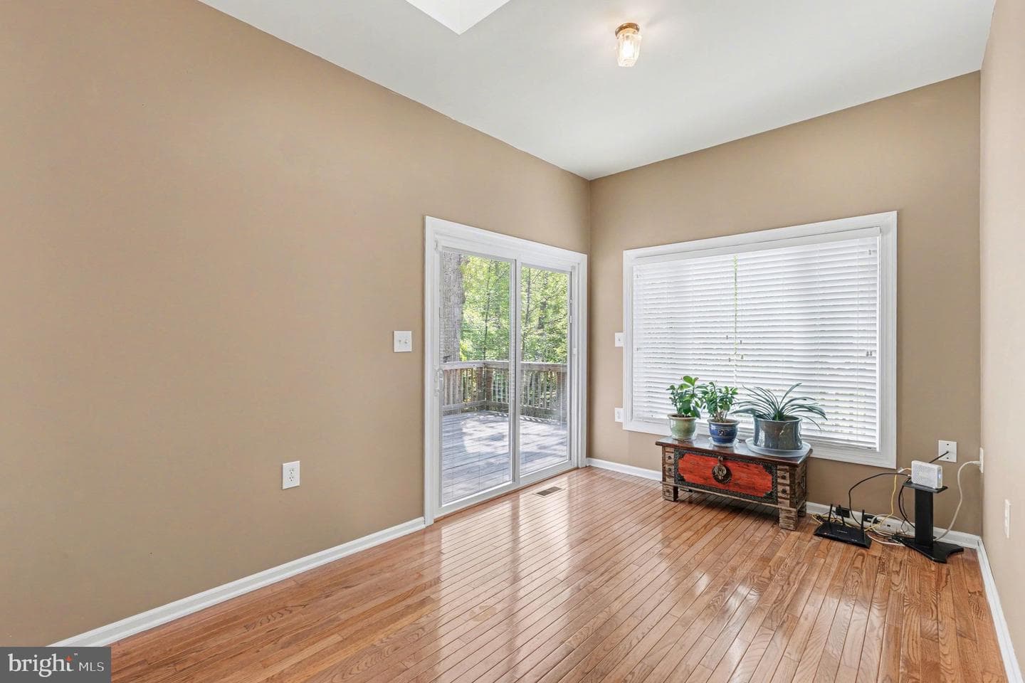 64 Hillcrest Drive photo 9