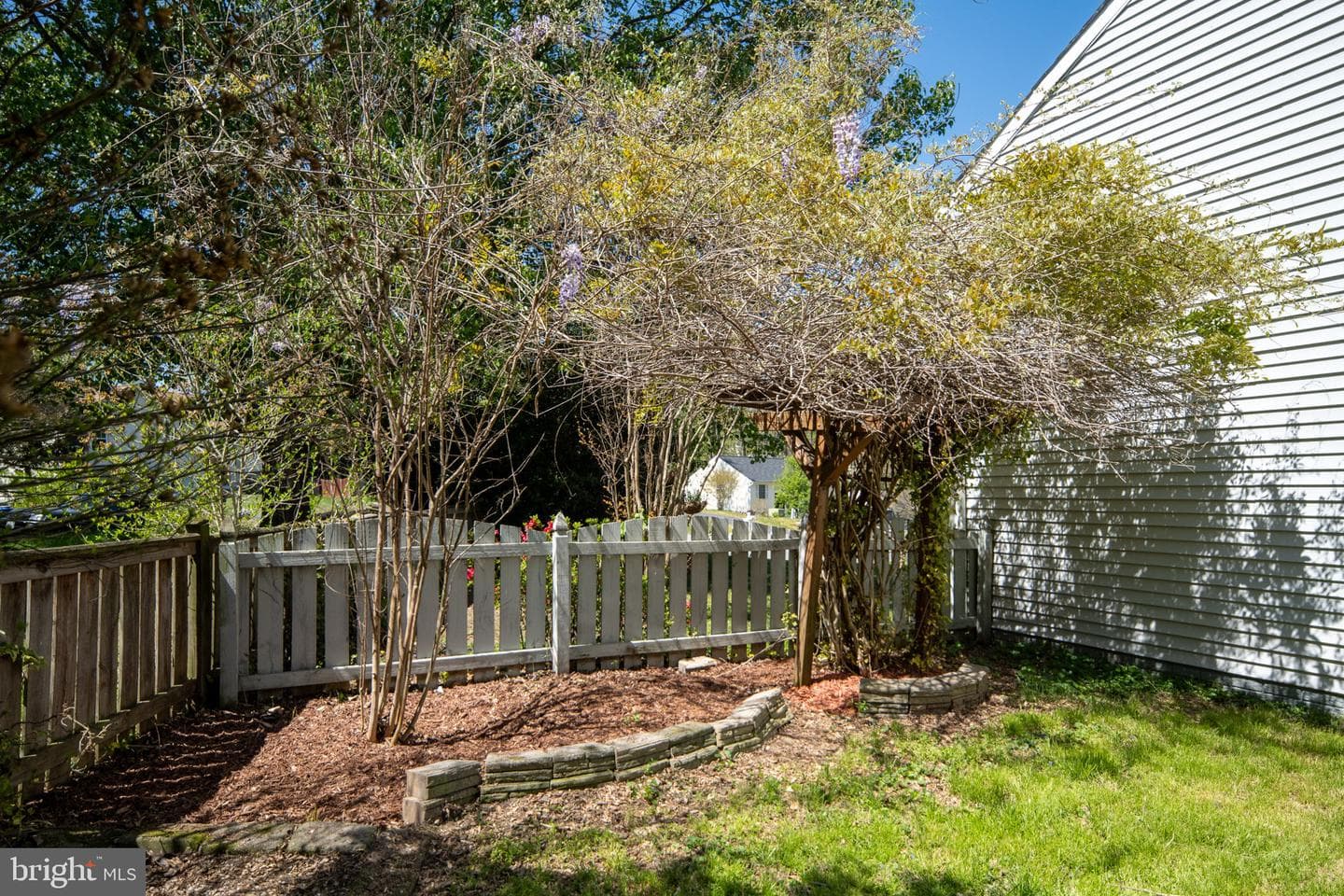 19 Acacia Court photo 54