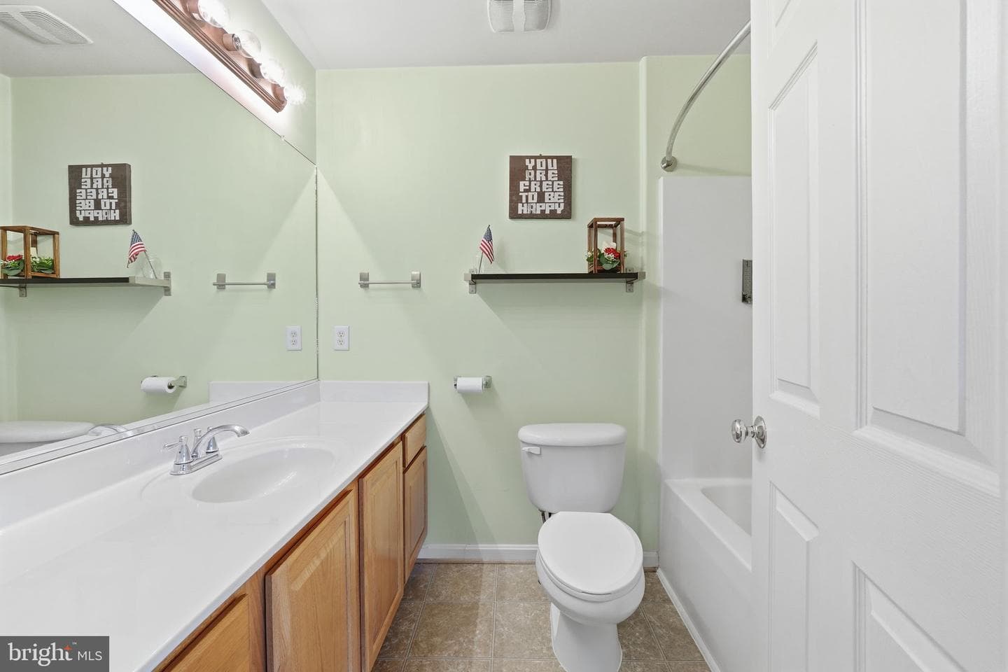 51 Equestrian Drive photo 44
